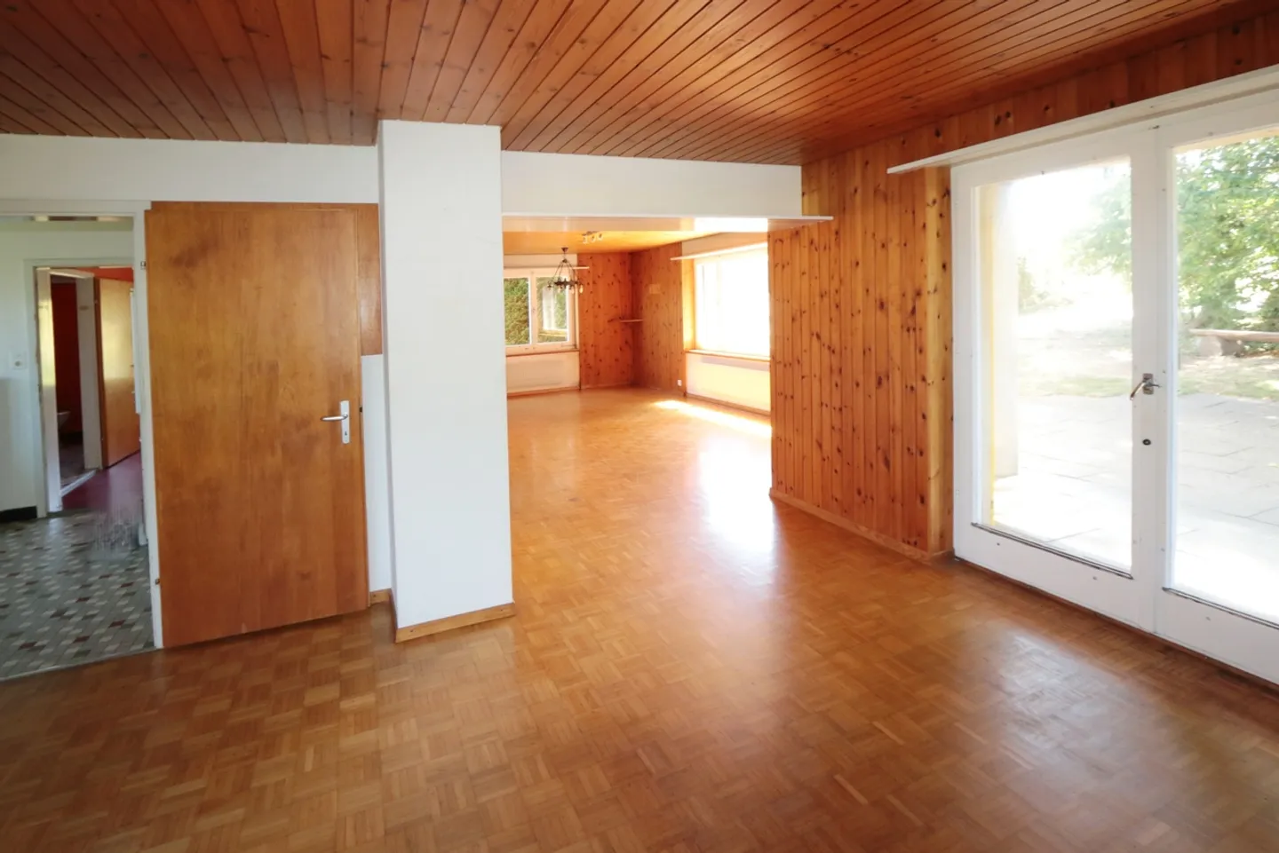 Charmantes Einfamilienhaus mit Garten - Foto 7 von 13