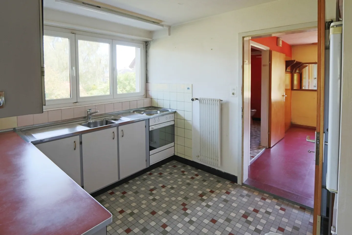 Charmantes Einfamilienhaus mit Garten - Foto 9 von 13