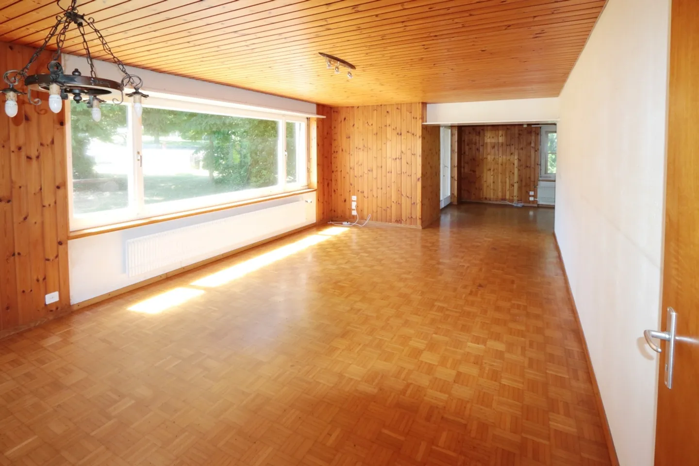 Charmantes Einfamilienhaus mit Garten - Foto 4 von 13