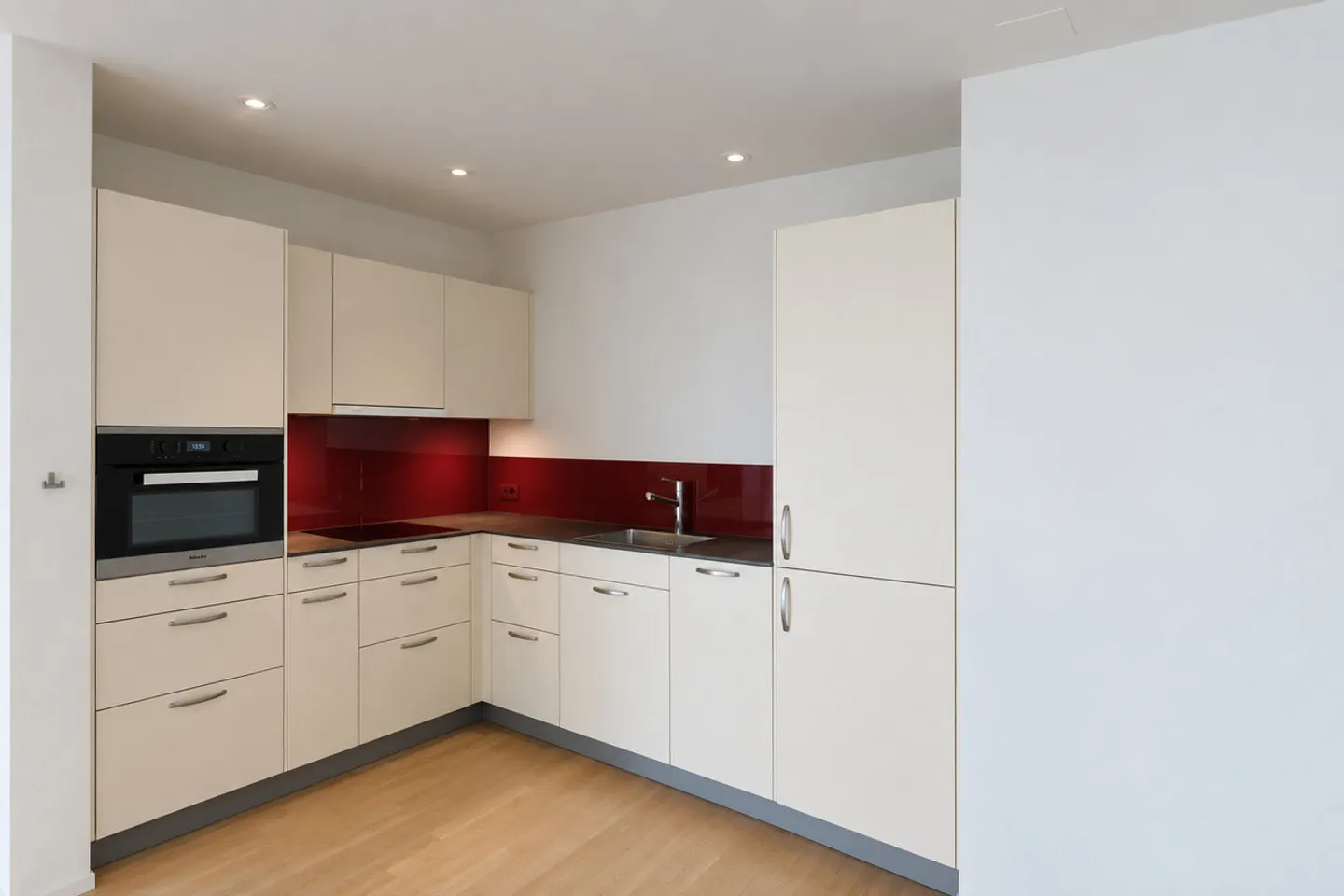 Modern Living - Age-appropriate 3.5 Rooms with Plenty of Comfort - Photo 3 of 12