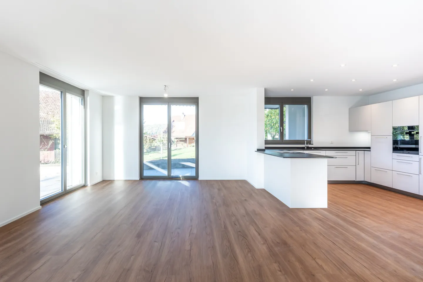 Exklusive 4.5-Zimmer Gartenwohnung - Foto 2 von 13