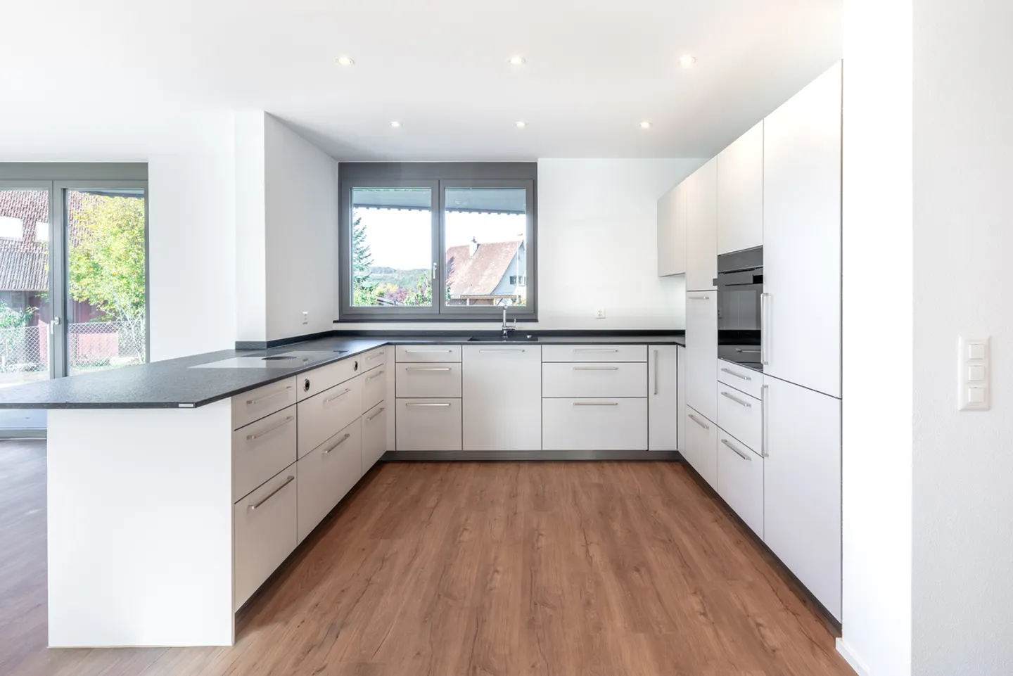 Exklusive 4.5-Zimmer Gartenwohnung - Foto 4 von 13