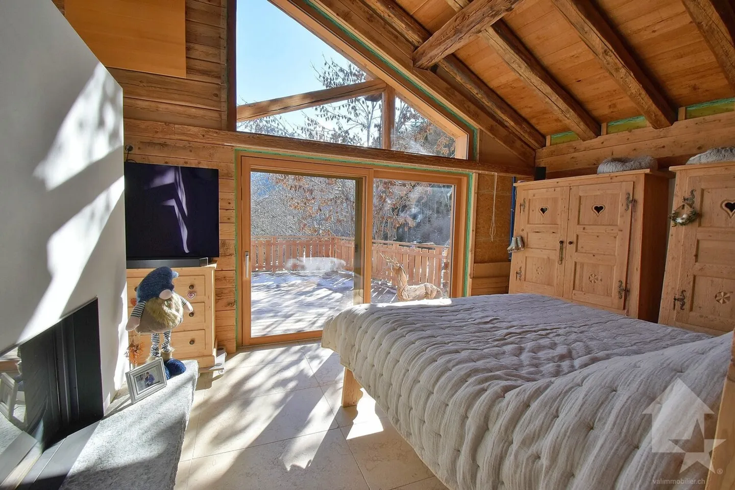 Magnificent chalet, spacious, renovated with a garage + terrace - Photo 7 of 13