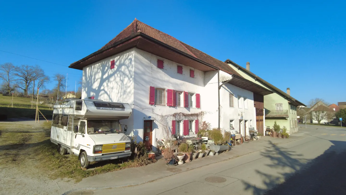 Maison villageoise de 3.5 pces + studio à Morens / FR - Photo 2 sur 13