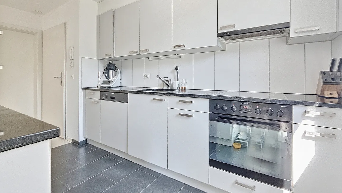 Appartamento di 3.5 locali (83 m2) con terrazza / giardino ad Avenches / VD - Foto 8 di 13