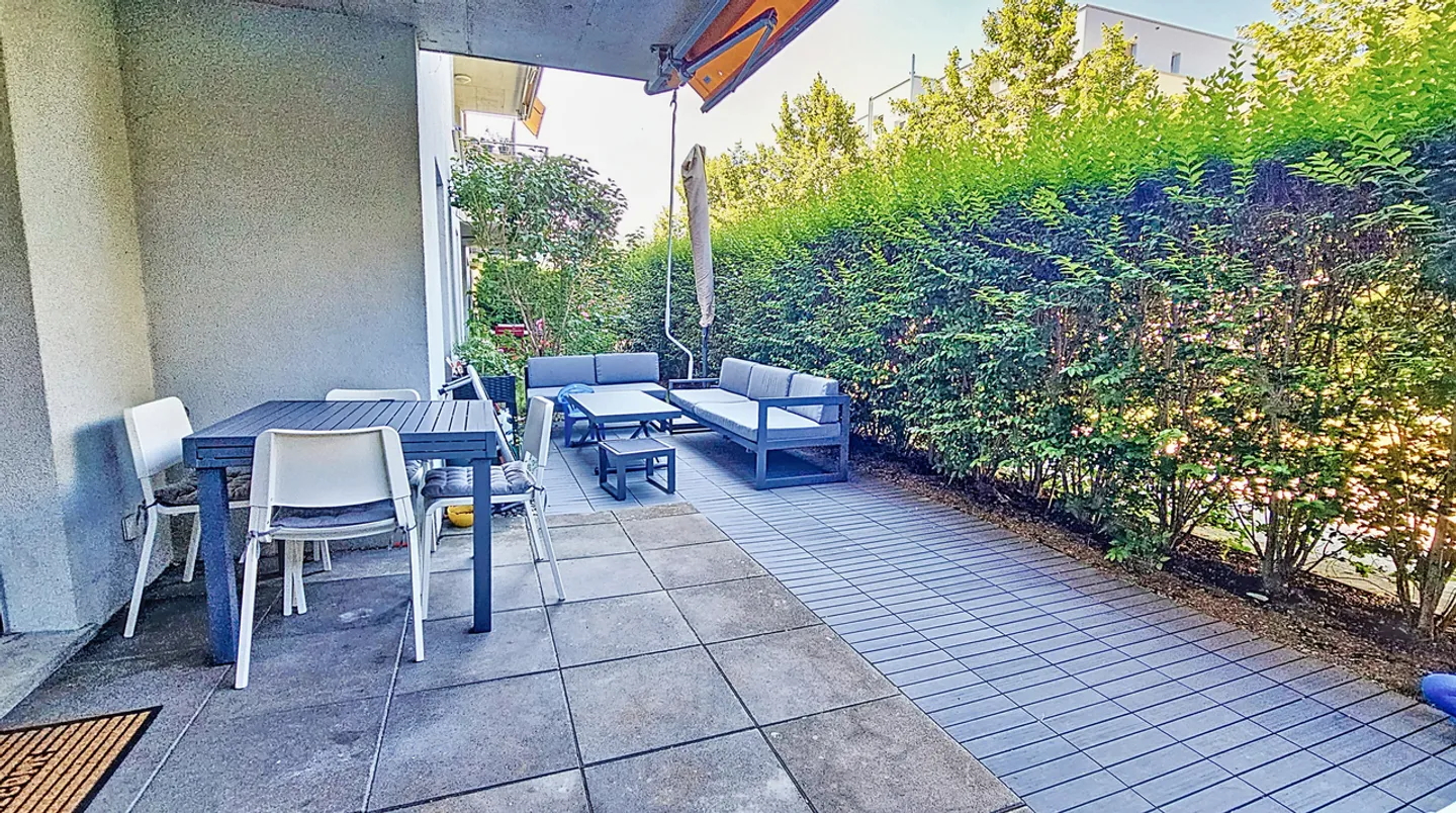 Appartamento di 3.5 locali (83 m2) con terrazza / giardino ad Avenches / VD - Foto 3 di 13