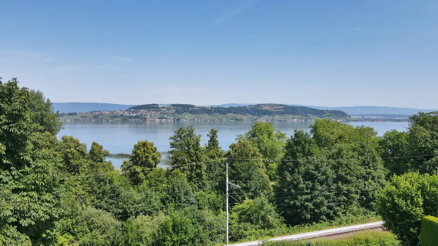 Villas familiales de 5.5 pces avec vue sur le lac à Meyriez / FR - Photo 10 sur 12