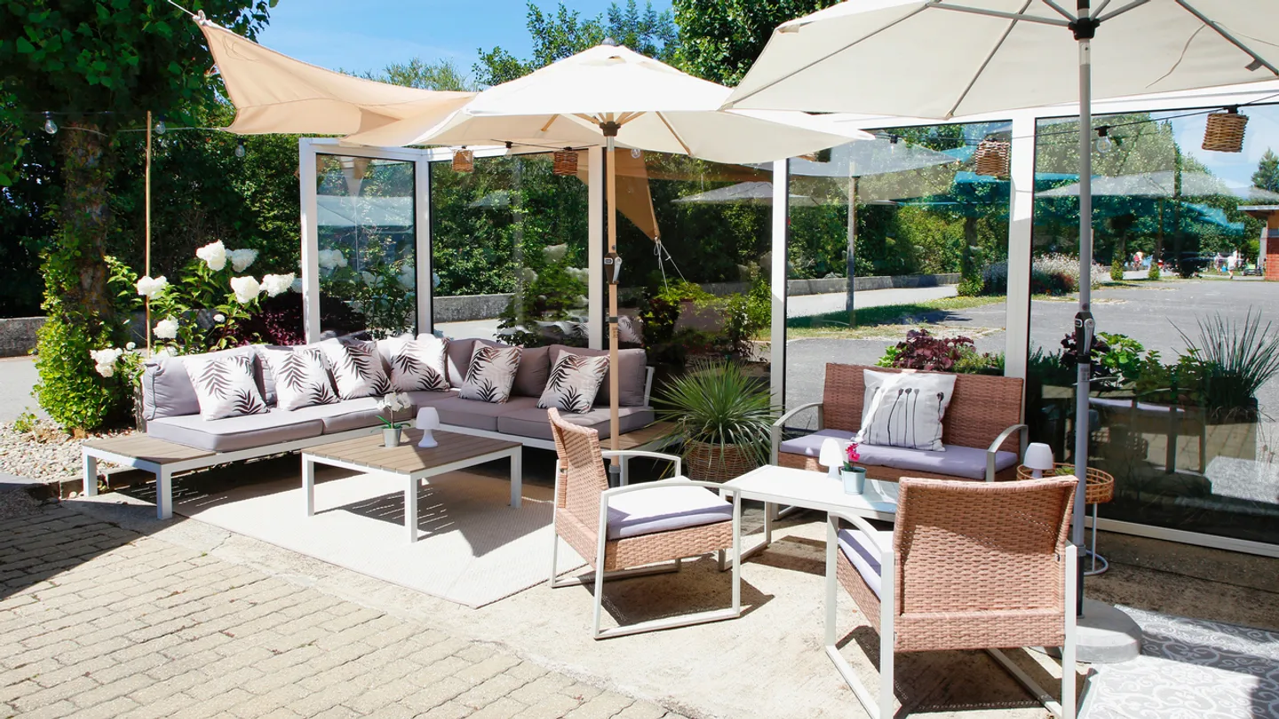 Restaurant and shop + guest rooms in Chevroux / VD - Photo 6 of 13
