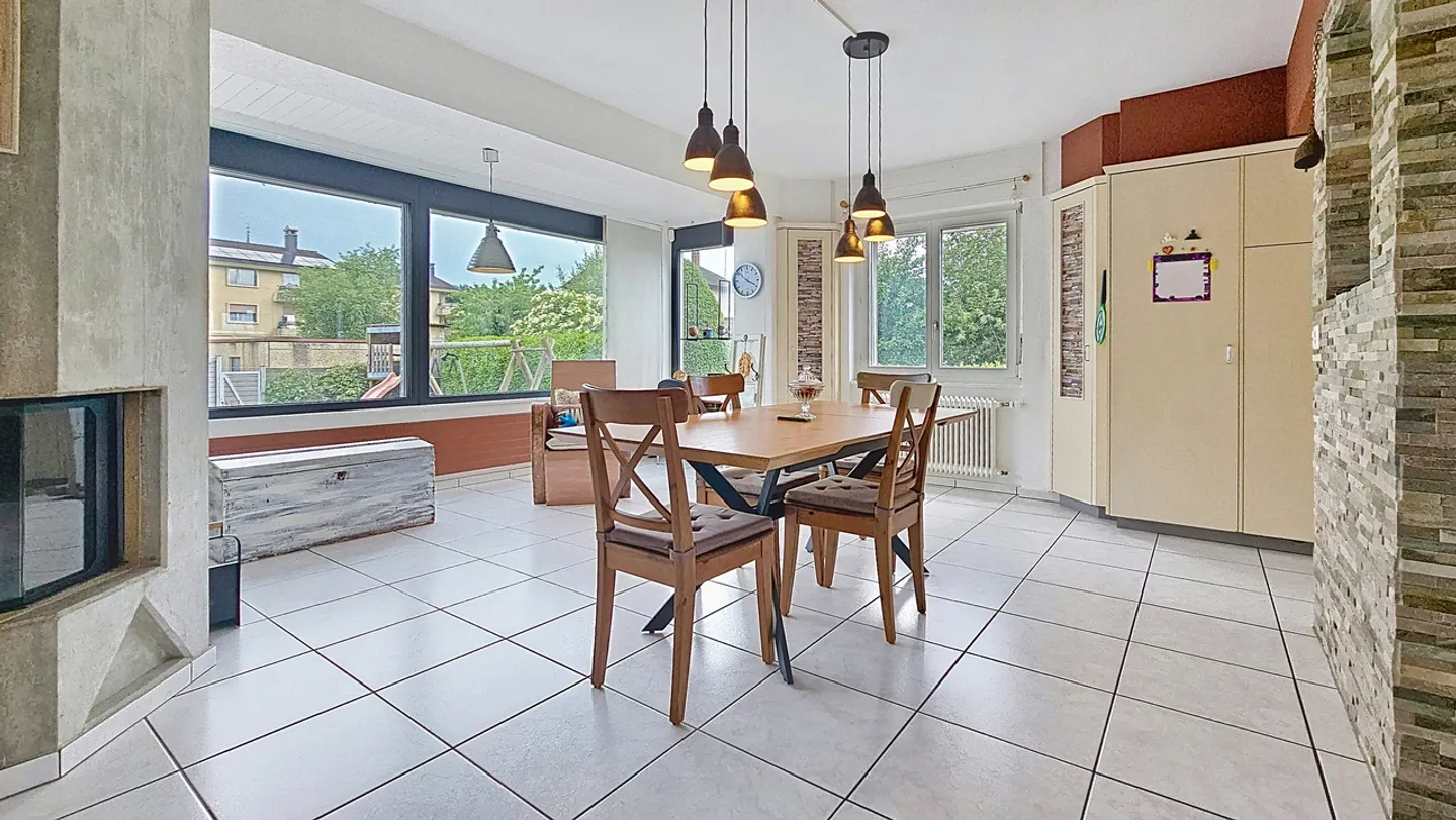 Villa indipendente di 6,5 locali con piscina a Domdidier / FR - Foto 8 di 13