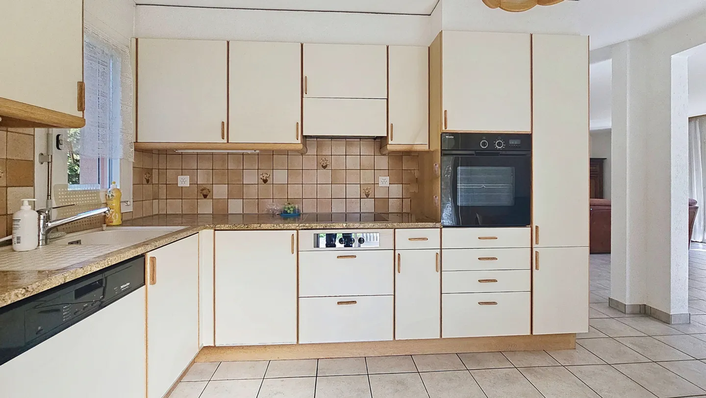 Villa indipendente di 5.5 stanze a Corminboeuf / FR - Foto 13 di 13