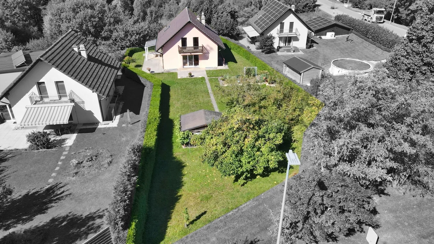 Villa indipendente di 5.5 stanze a Corminboeuf / FR - Foto 4 di 13