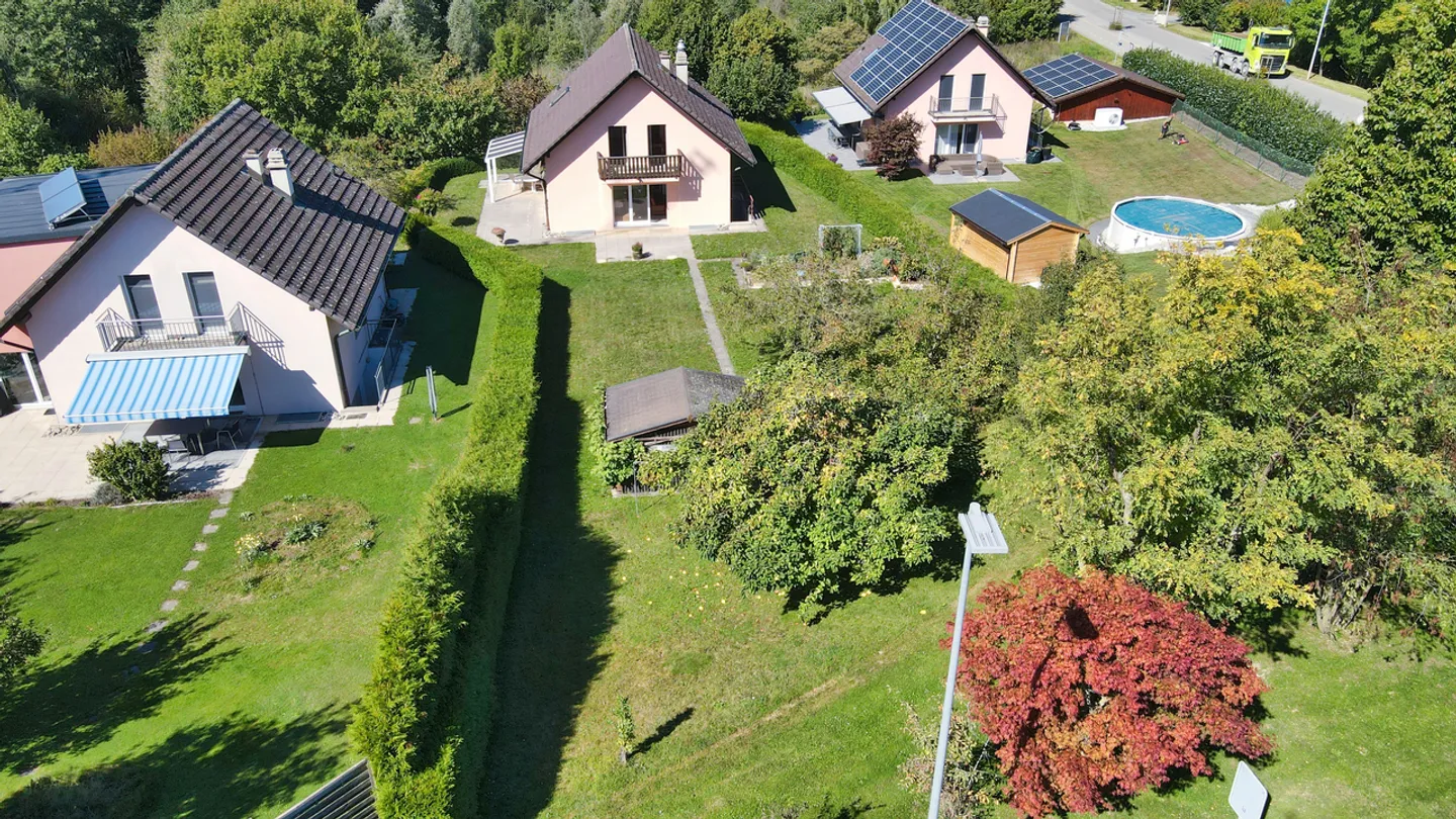 Villa indipendente di 5.5 stanze a Corminboeuf / FR - Foto 3 di 13