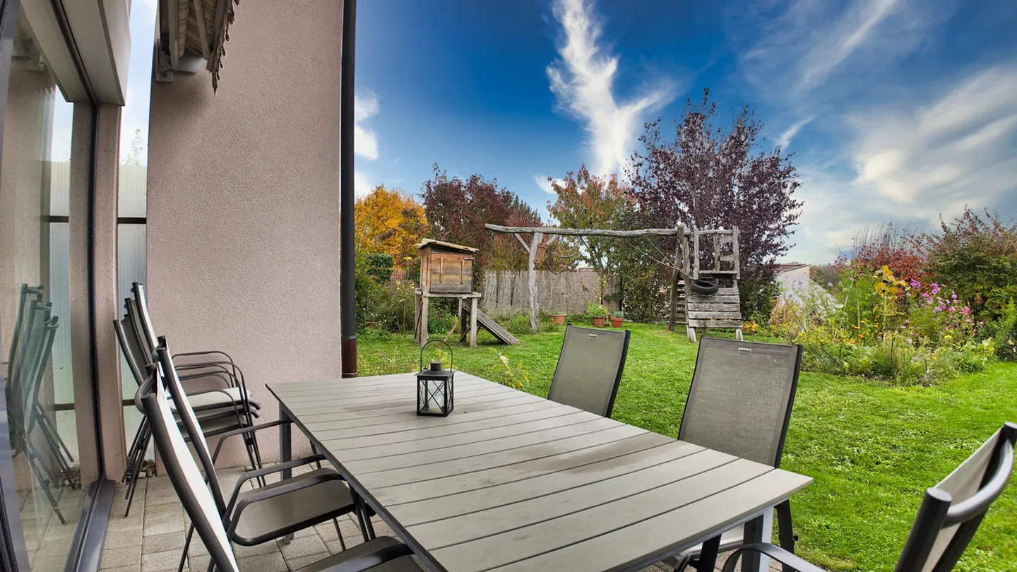 Familienvilla mit 6 Zimmern in Neyruz / FR - Foto 4 von 13