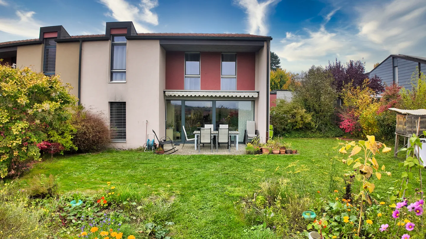 Familienvilla mit 6 Zimmern in Neyruz / FR - Foto 3 von 13