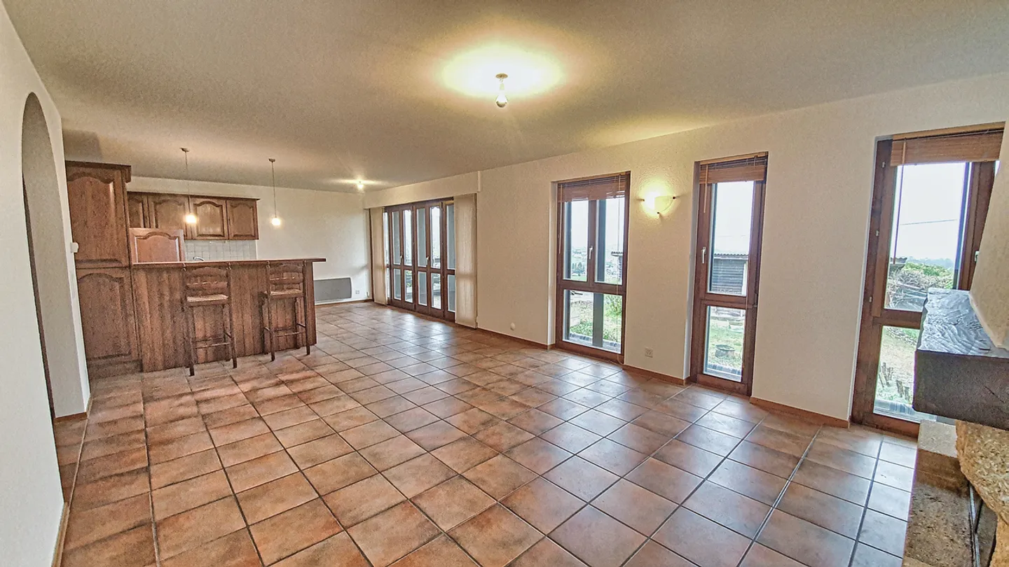 Pour promoteurs : immeuble locatif + terrain à Montagny / FR - Foto 9 von 13