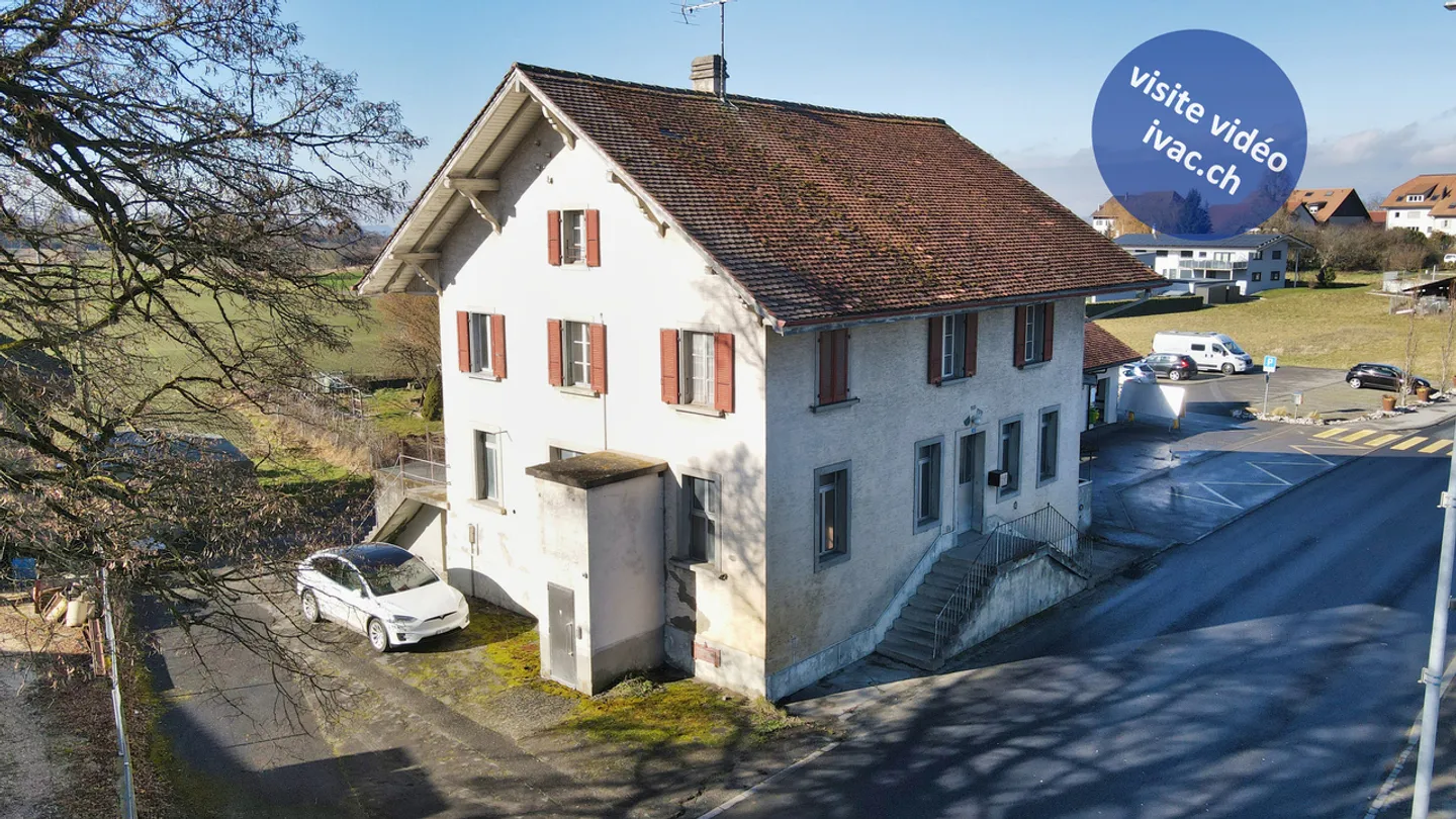 Village house to renovate with land of 1,805 m2 in Donatyre / VD - Photo 1 of 13