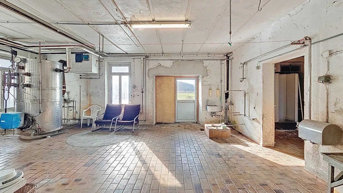 Village house to renovate with land of 1,805 m2 in Donatyre / VD - Photo 12 of 13