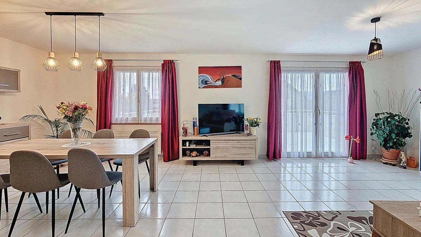 Detached house with 5 rooms in Sévaz / FR - Photo 11 of 13