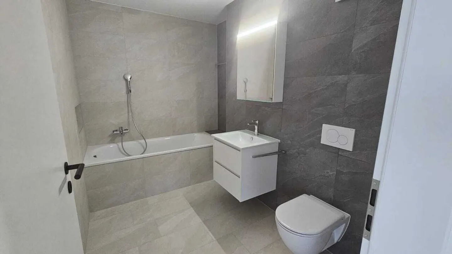 New 3.5-room apartment of approx. 77 m2 in the center of Domdidier / FR - Photo 9 of 10