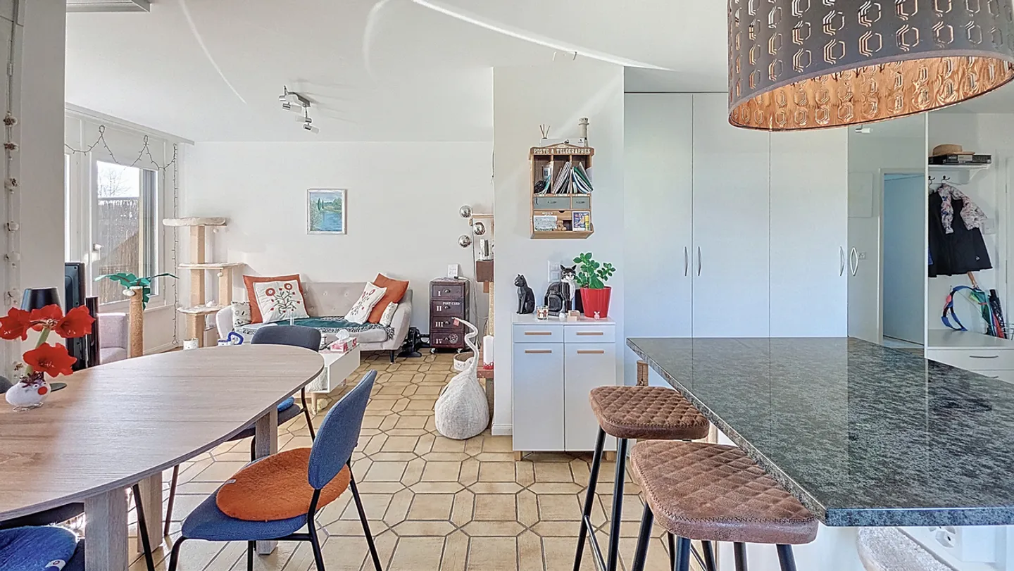 Appartement Charmant avec Jardin - Photo 7 sur 13