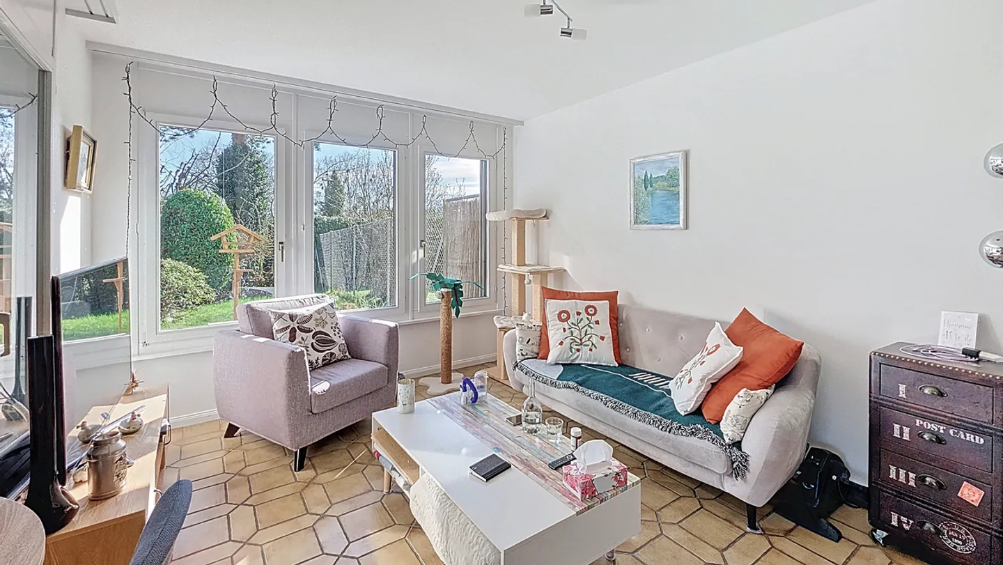 Appartement Charmant avec Jardin - Photo 8 sur 13