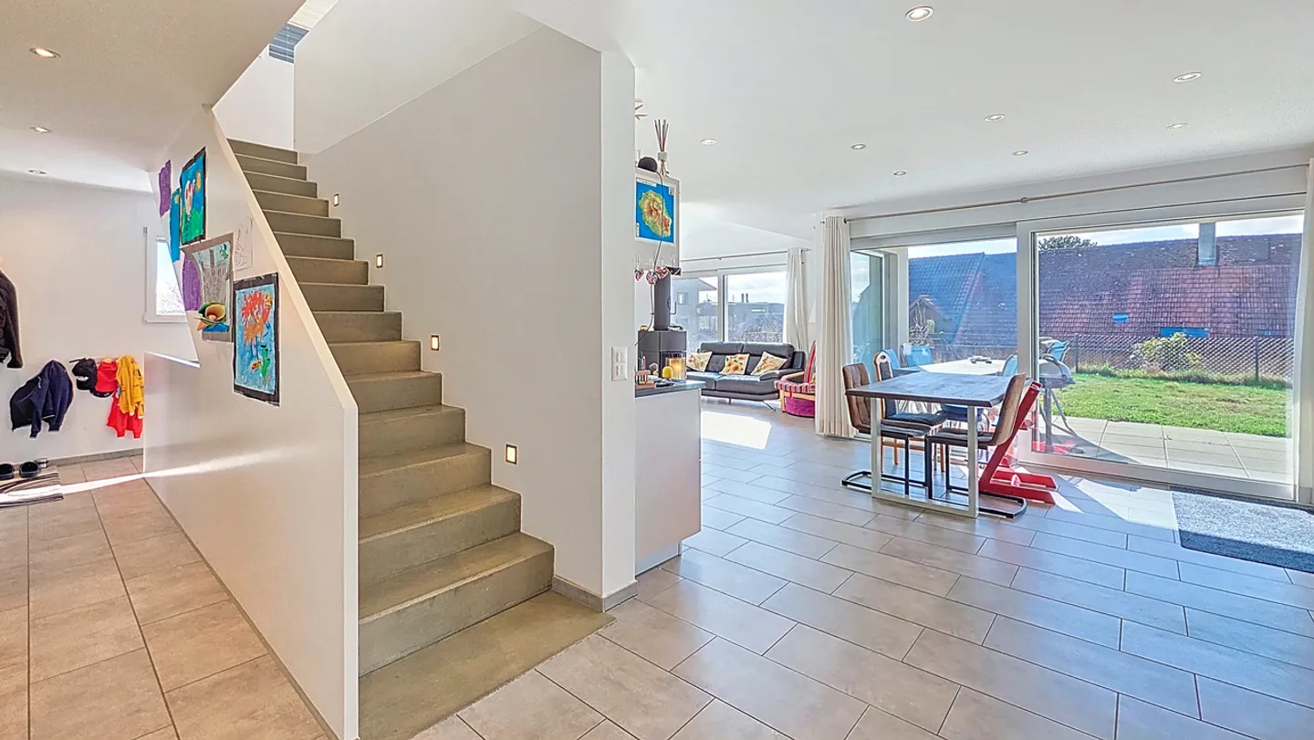 Einzelvilla mit 6 Zimmern in Cressier / FR - Foto 6 von 13