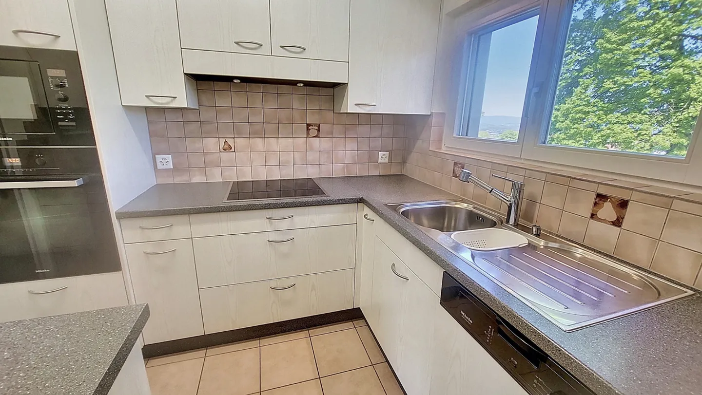 Maison mitoyenne avec jardin - Photo 9 sur 13