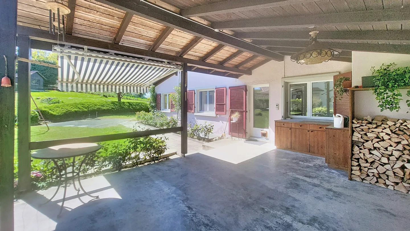 Maison mitoyenne avec jardin - Photo 3 sur 13