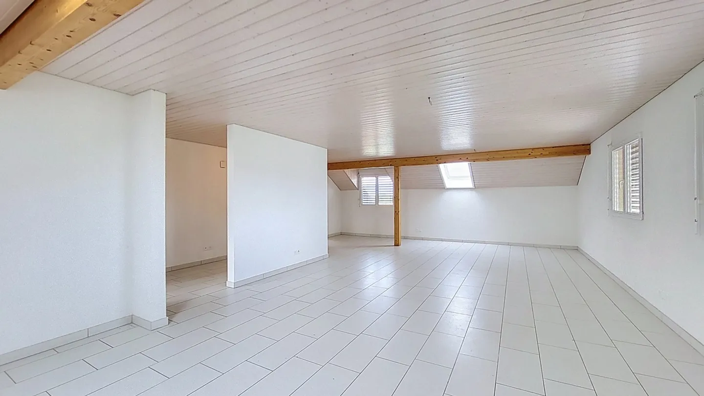 3,5-Zimmer-Wohnung von 119 m2 mit Balkon in Chabrey / VD - Foto 3 von 13