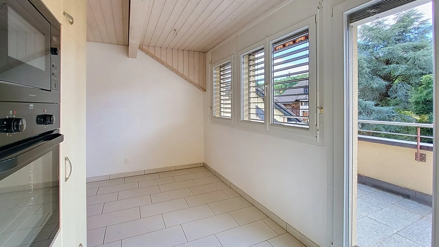 3,5-Zimmer-Wohnung von 119 m2 mit Balkon in Chabrey / VD - Foto 7 von 13