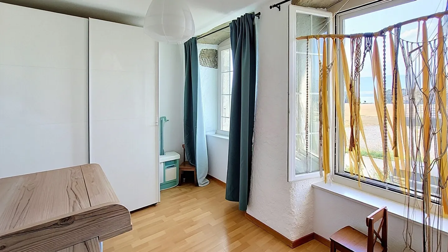 5-room apartment of approx. 122 m2 on the ground floor in Forel / FR - Photo 8 of 13