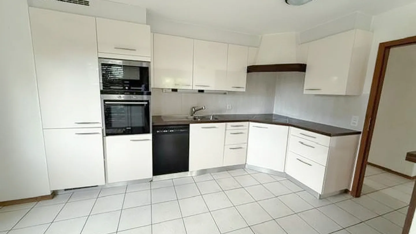 Appartement 5.5 pces (123 m2) avec terrasse de 100 m2 à Savigny / VD - Photo 4 of 13
