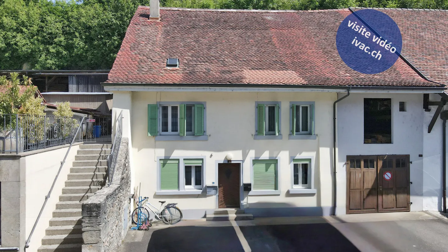 6.5 room house to renovate with terrace / garden in Estavayer / FR - Photo 1 of 13