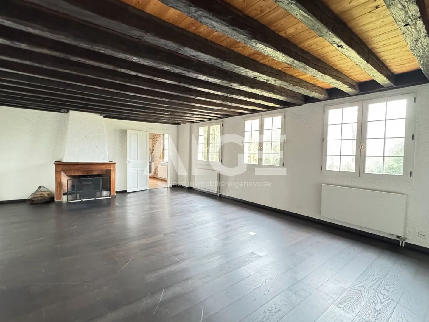 Wunderschönes Anwesen auf einem Grundstück von 3.300 m2 - Foto 6 von 11