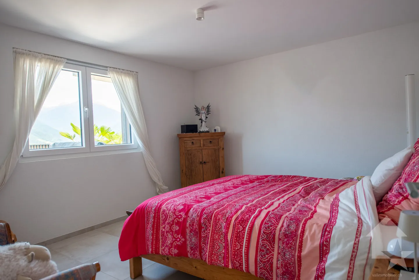Superb 4.5 rooms, large terrace, top view and sunlight, quiet - Photo 8 of 13