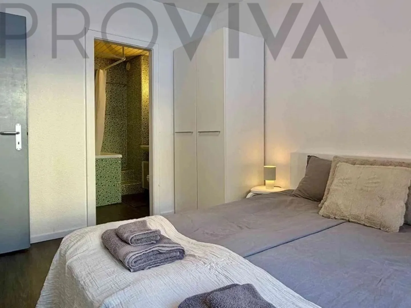 2,5-Zimmer-Wohnung im Skigebiet, top renoviert - Photo 3 sur 6