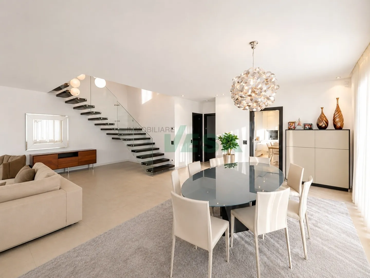 Villa moderne avec vue panoramique spectaculaire et piscine - Photo 13 sur 13