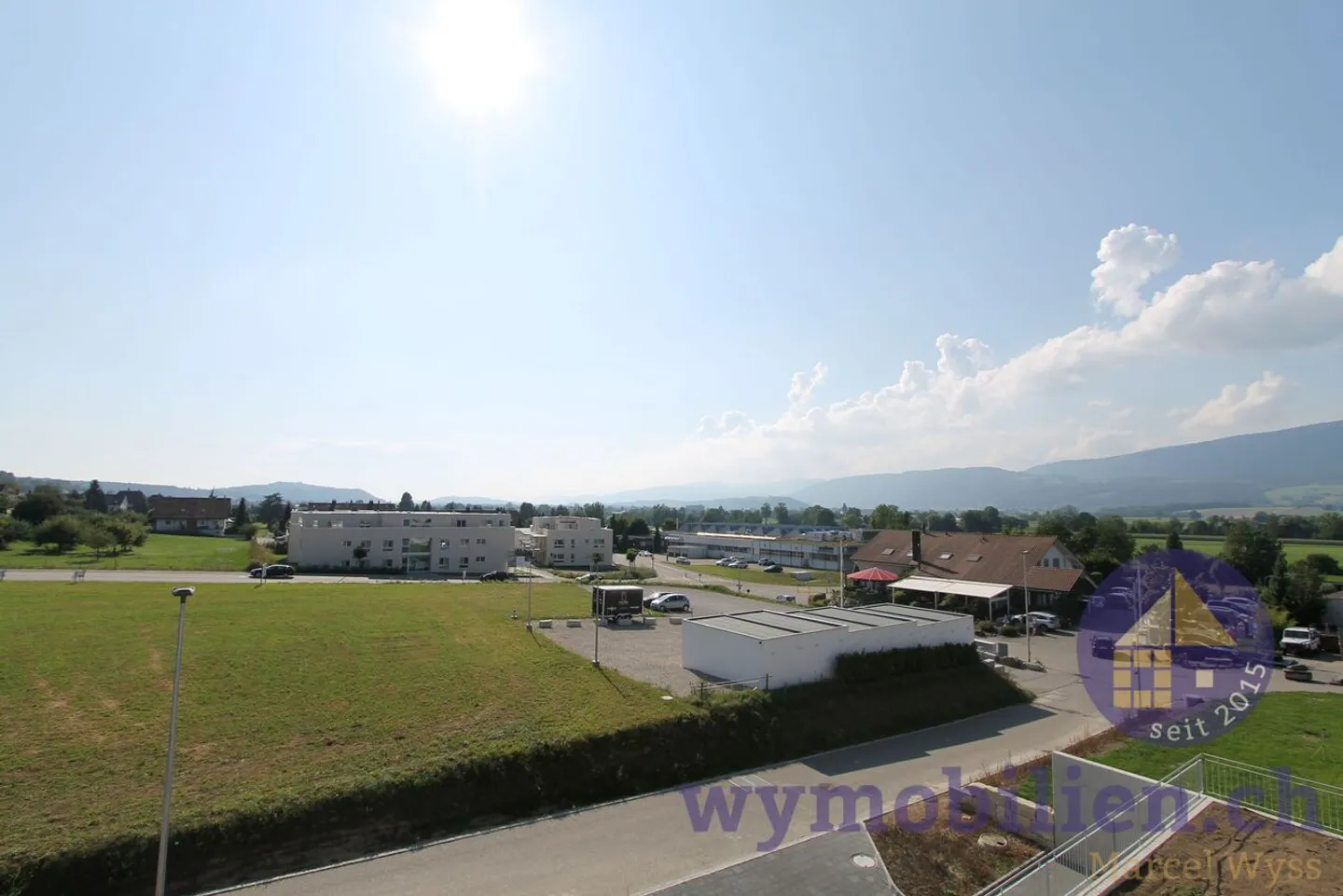 Attico esclusivo con 4,5 stanze - grande terrazza - vista lontana - Foto 2 di 13