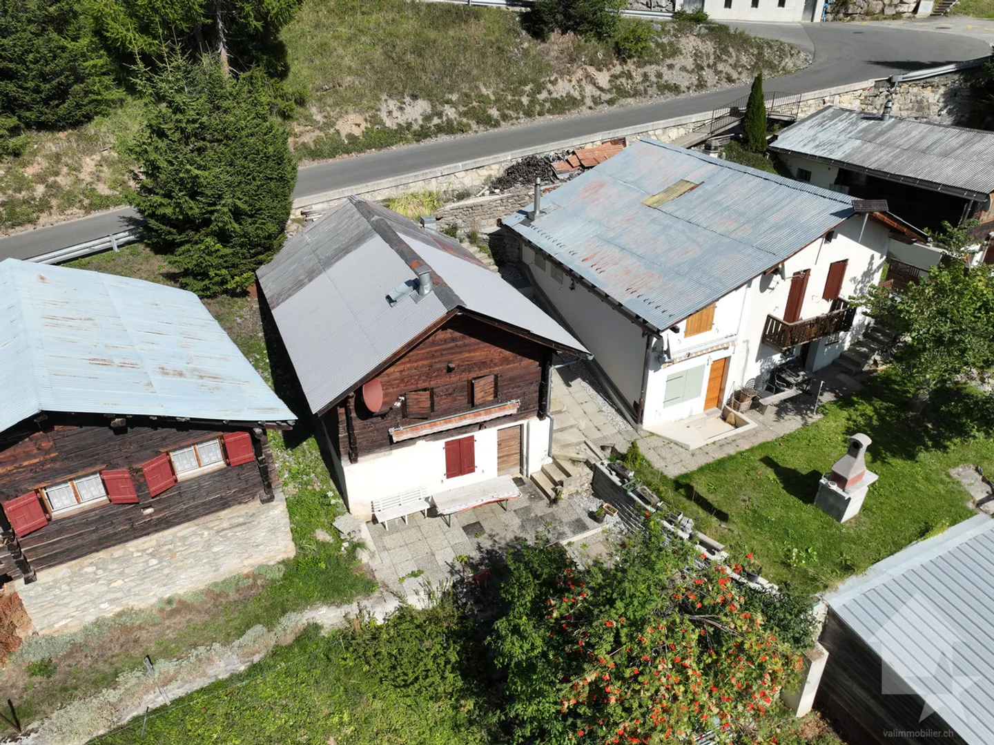 Charming Mayen 3.5p, green setting, calm, top view & sunlight - Photo 5 of 13