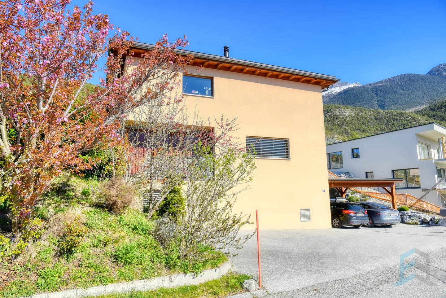 Exclusive Magnificent Detached Villa of 4.5 Rooms on the Heights of Miège - Photo 13 of 13