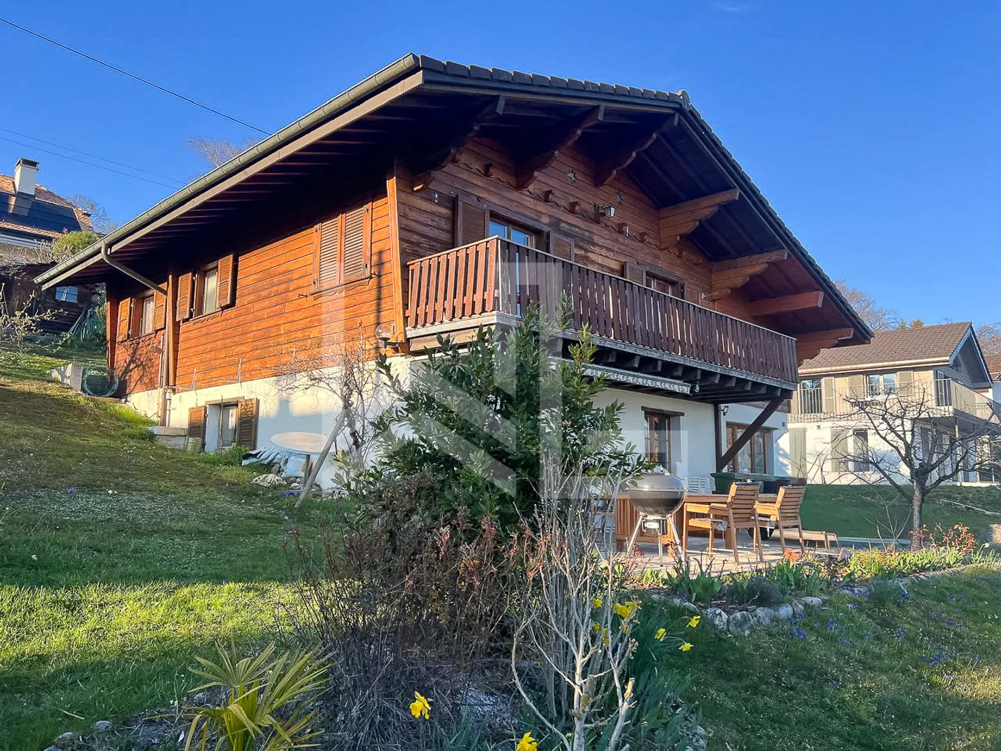 Charmantes Chalet mit Aussicht - begehrte Gegend - Foto 6 von 7