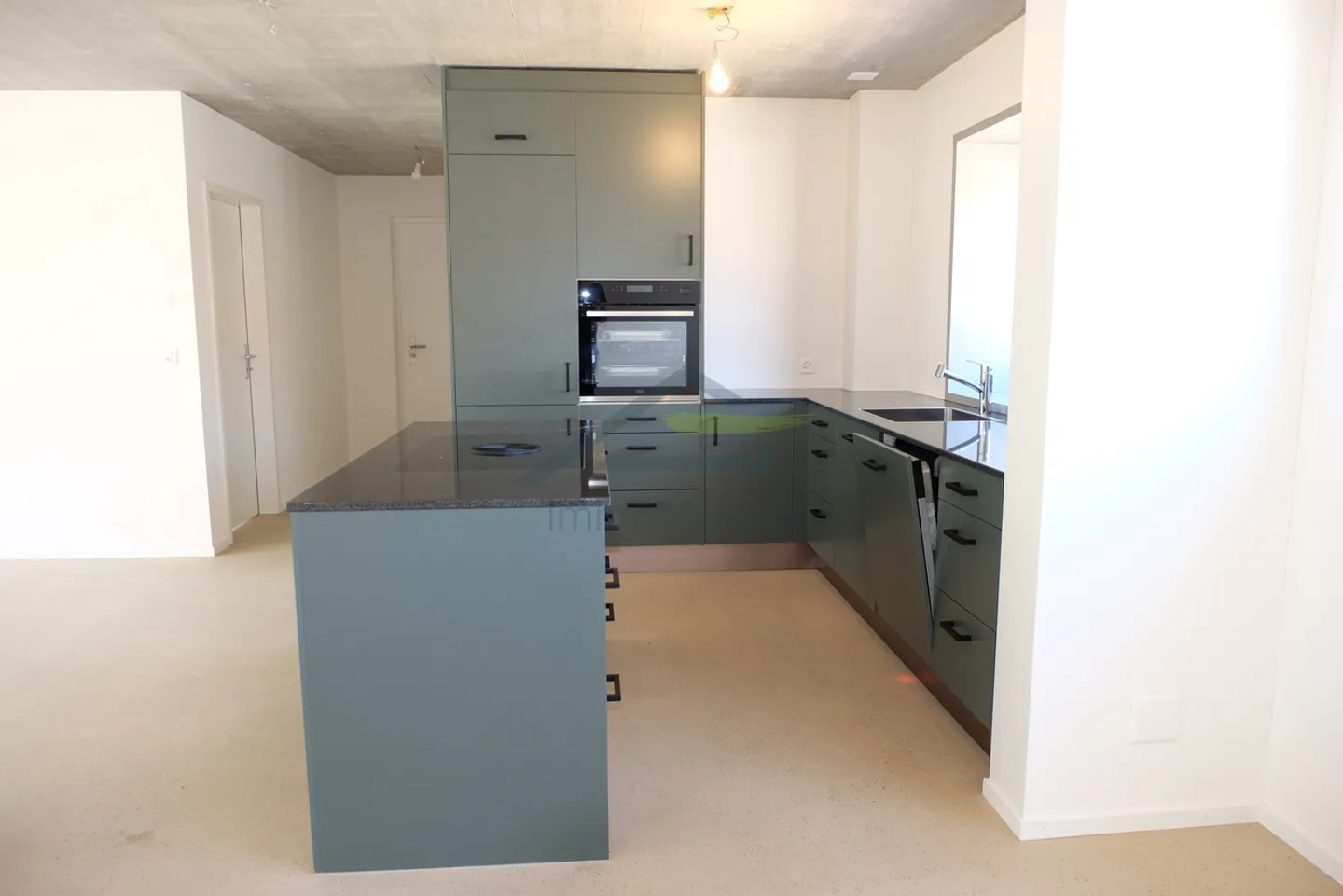 Appartement 2,5 pièces idéalement situé et moderne ! - Photo 8 sur 13