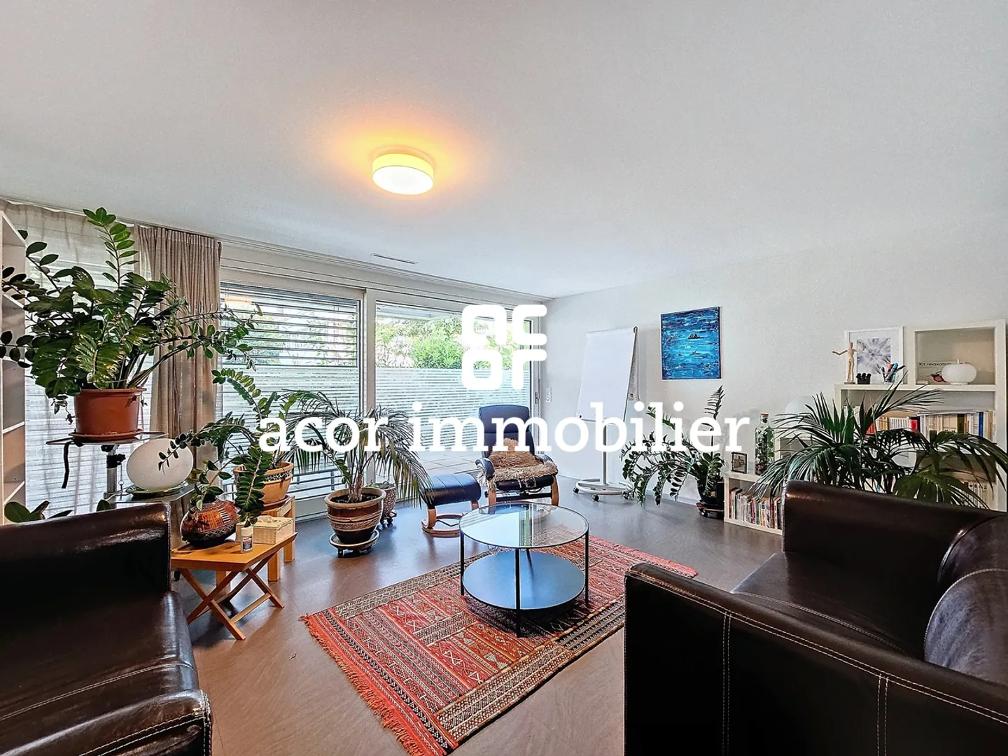 Espace de travail polyvalent de 6½ pièces et idéalement situé - Photo 2 of 7