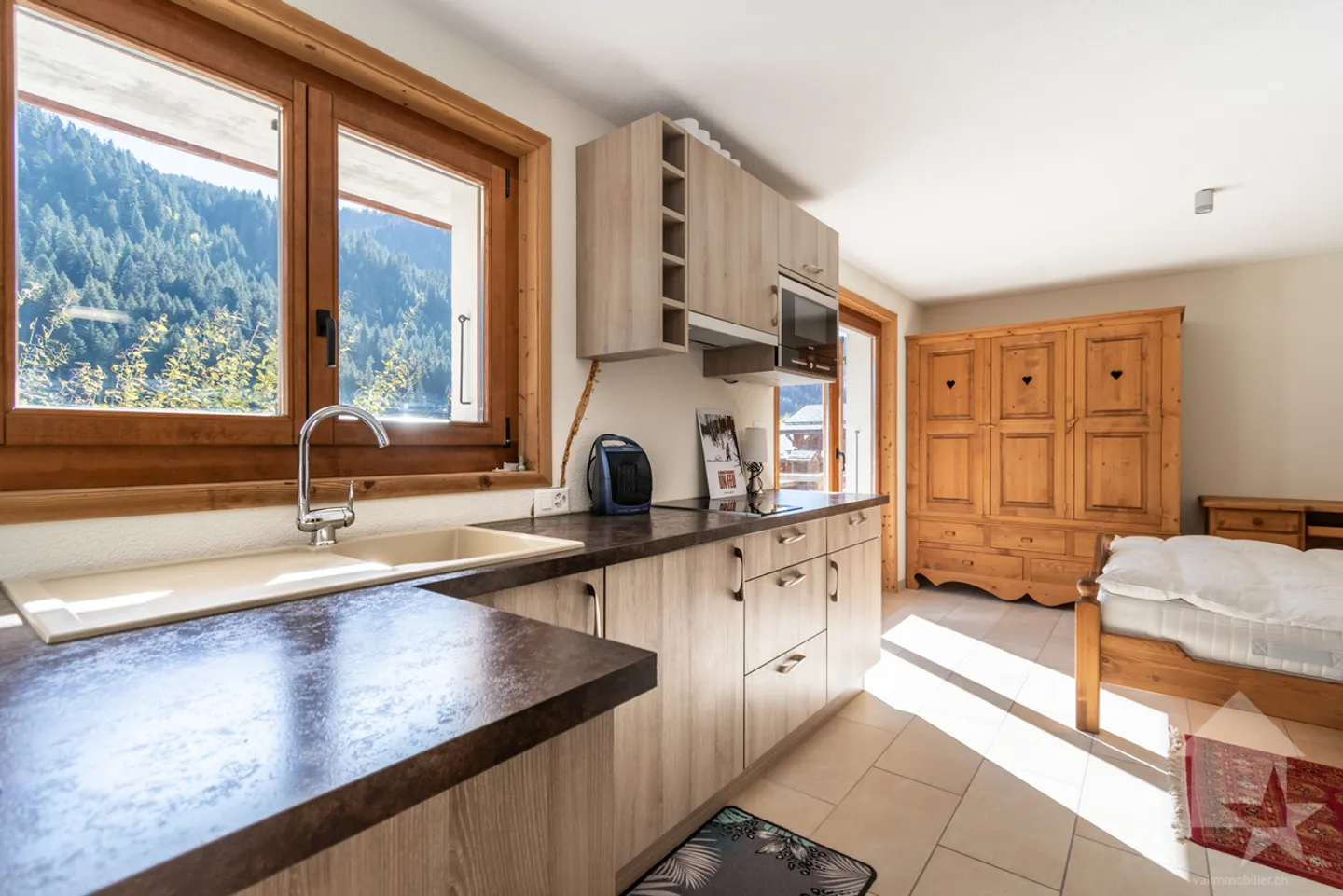 Prestigeträchtiges Chalet in Morgins - 4 Schlafzimmer, Studio und Garten - Foto 12 von 13