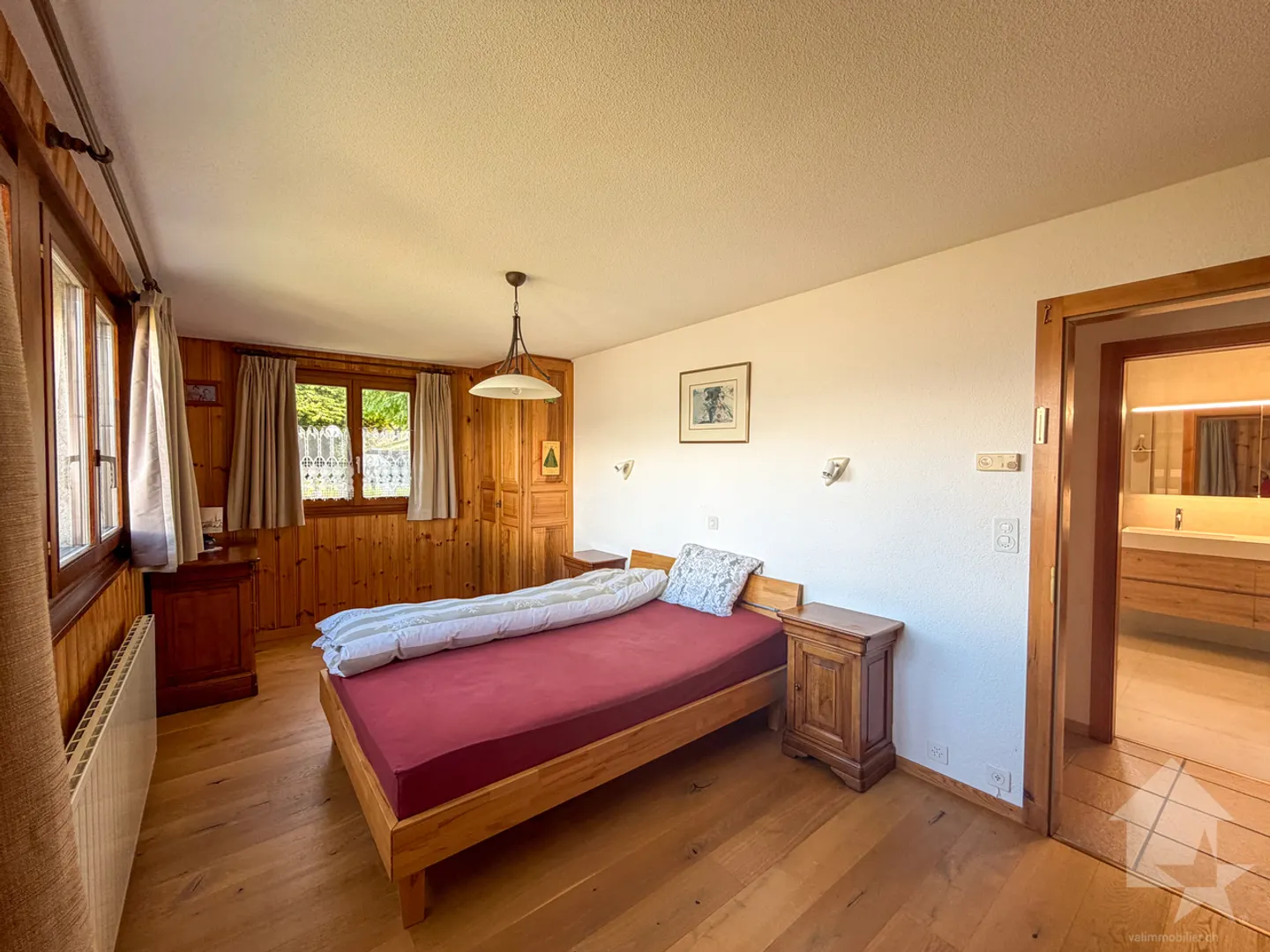 Schönes Haus mit 3 Wohnungen, Garage, Mazot und Carnotzet! - Foto 12 von 13