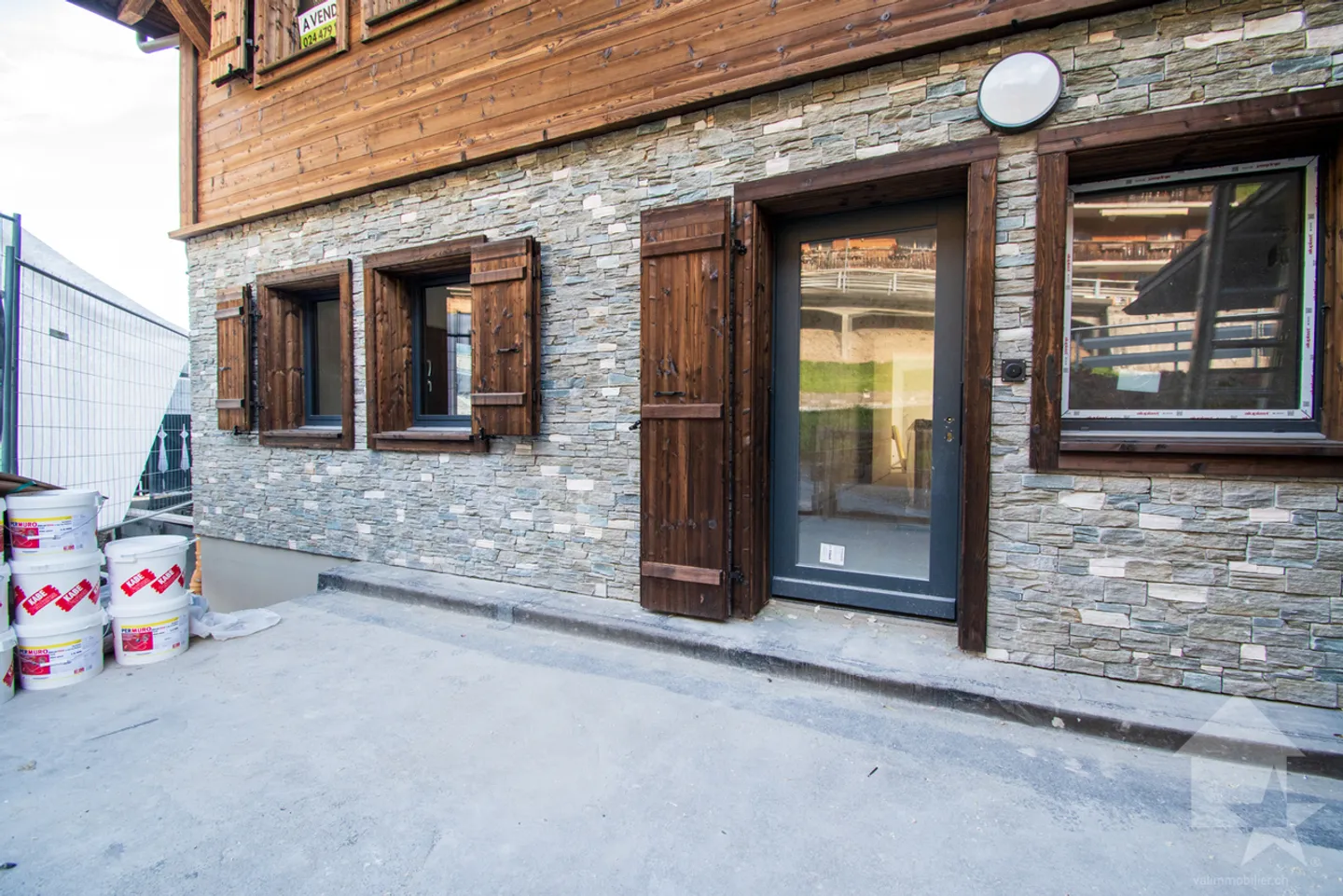 Val-d'Illiez, splendido duplex di 182 m2 con ufficio professionale - Foto 10 di 13