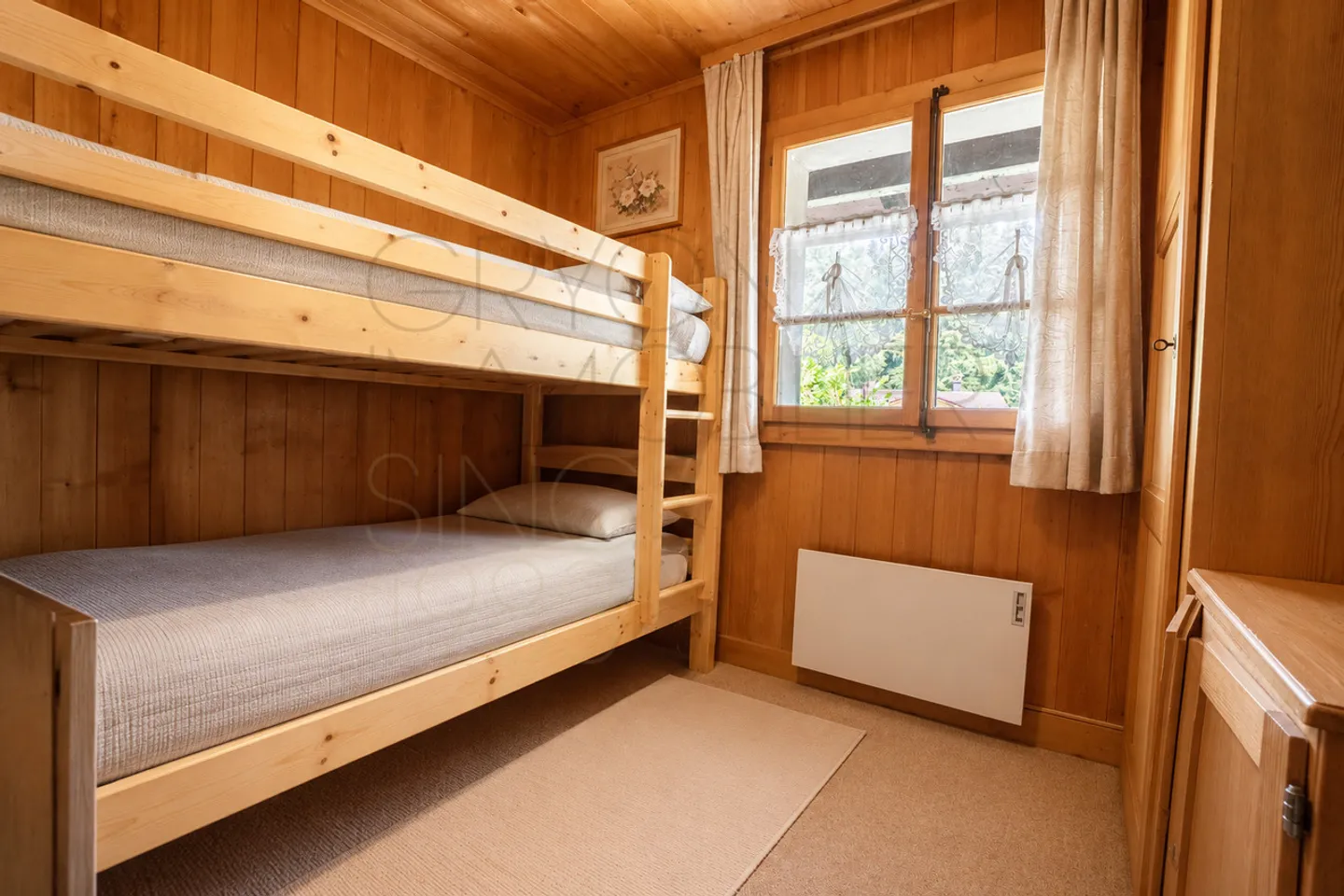 Chalet de 4,5 pièces à rénover à Gryon, vue et calme - Photo 11 of 13