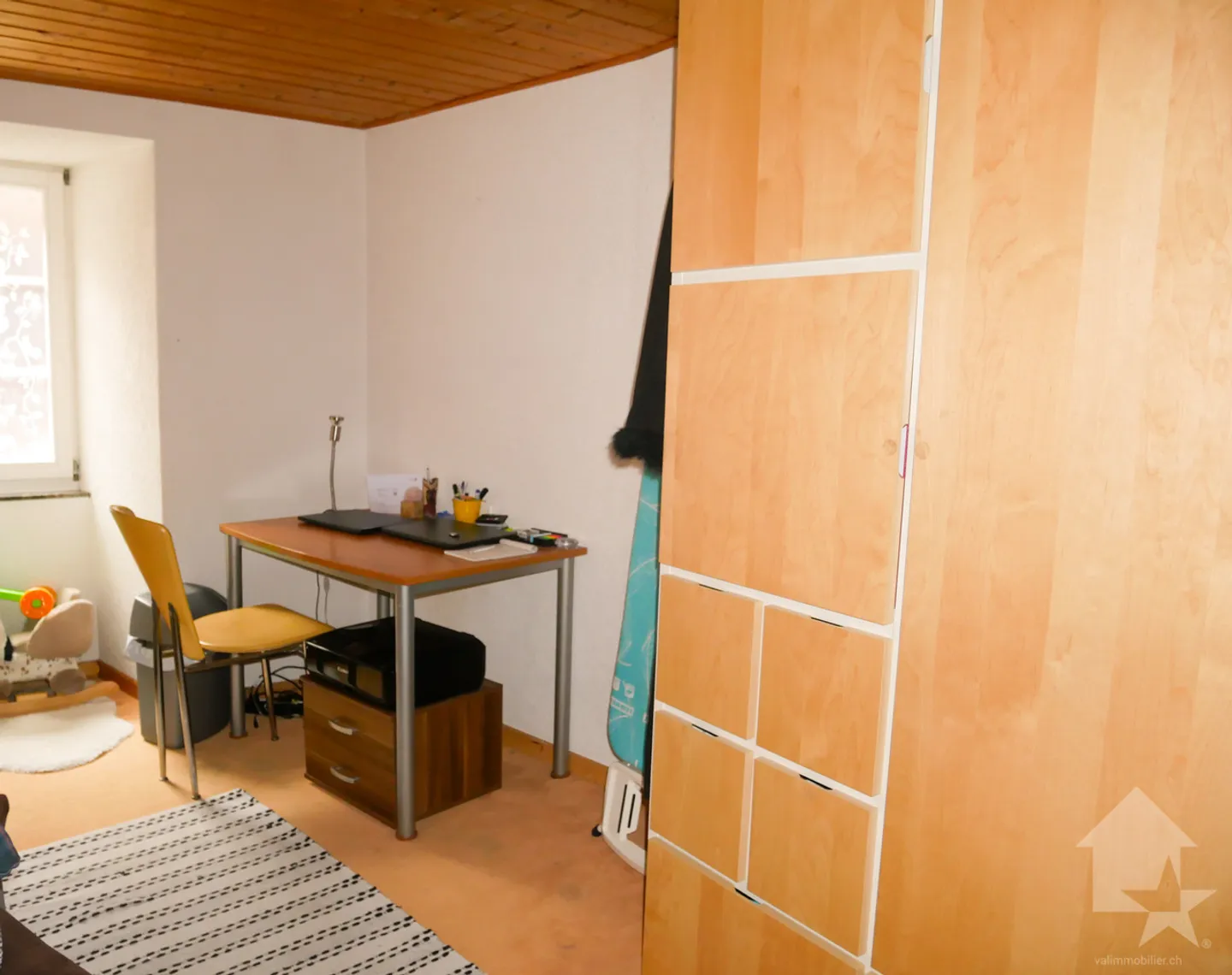 Spacious village house of 7.5 rooms in the heart of Orsières - Photo 8 of 13