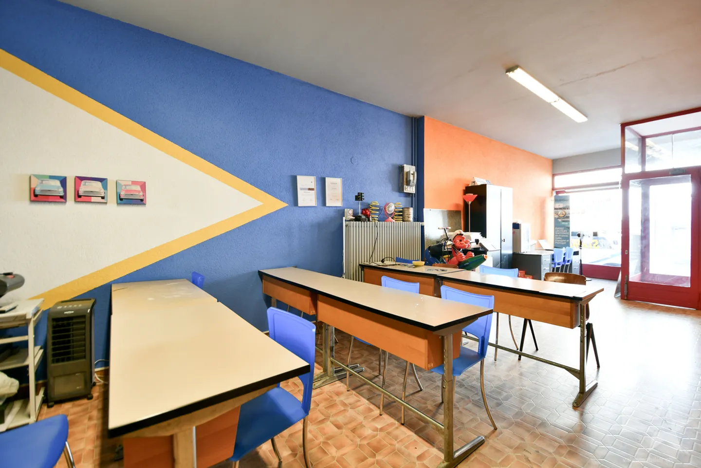 Two commercial premises in the heart of Fully - Photo 8 of 9
