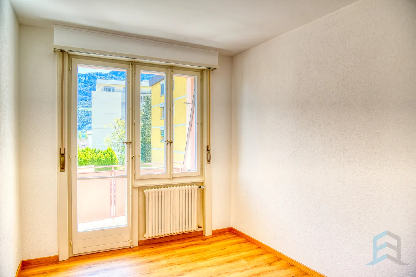 Zu vermieten Charmante 3 ½-Zimmer-Wohnung mit Balkon und Garage-Box - Foto 5 von 12